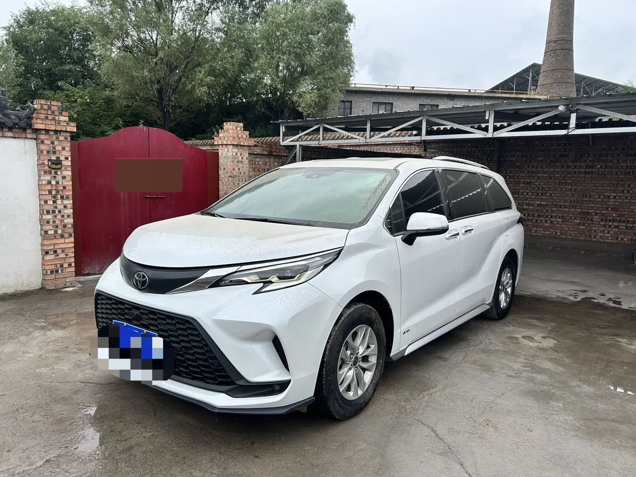 Open image lightbox: Toyota 2024 Grevia HYBRID 2.5 Stepless Comfort Edition Automatic Transmission