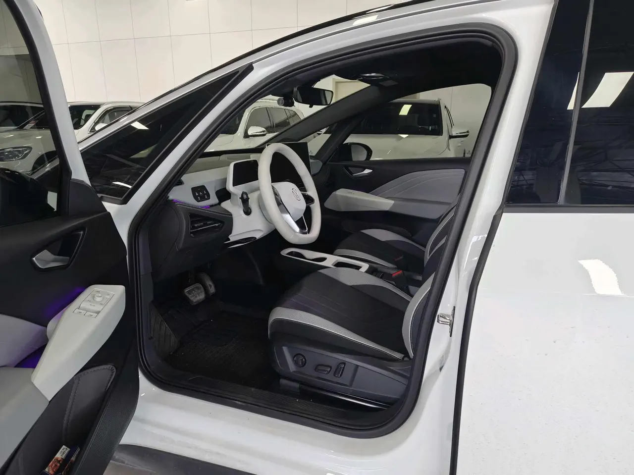 Volkswagen 2025 ID. 3 smart smart oxygen version automatic gear 4