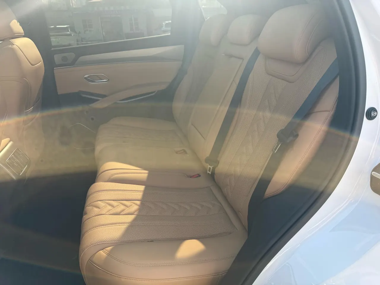 BYD 2024 Song L DM-i 1.5 Stepless 112km Exceed Automatic Transmission 10