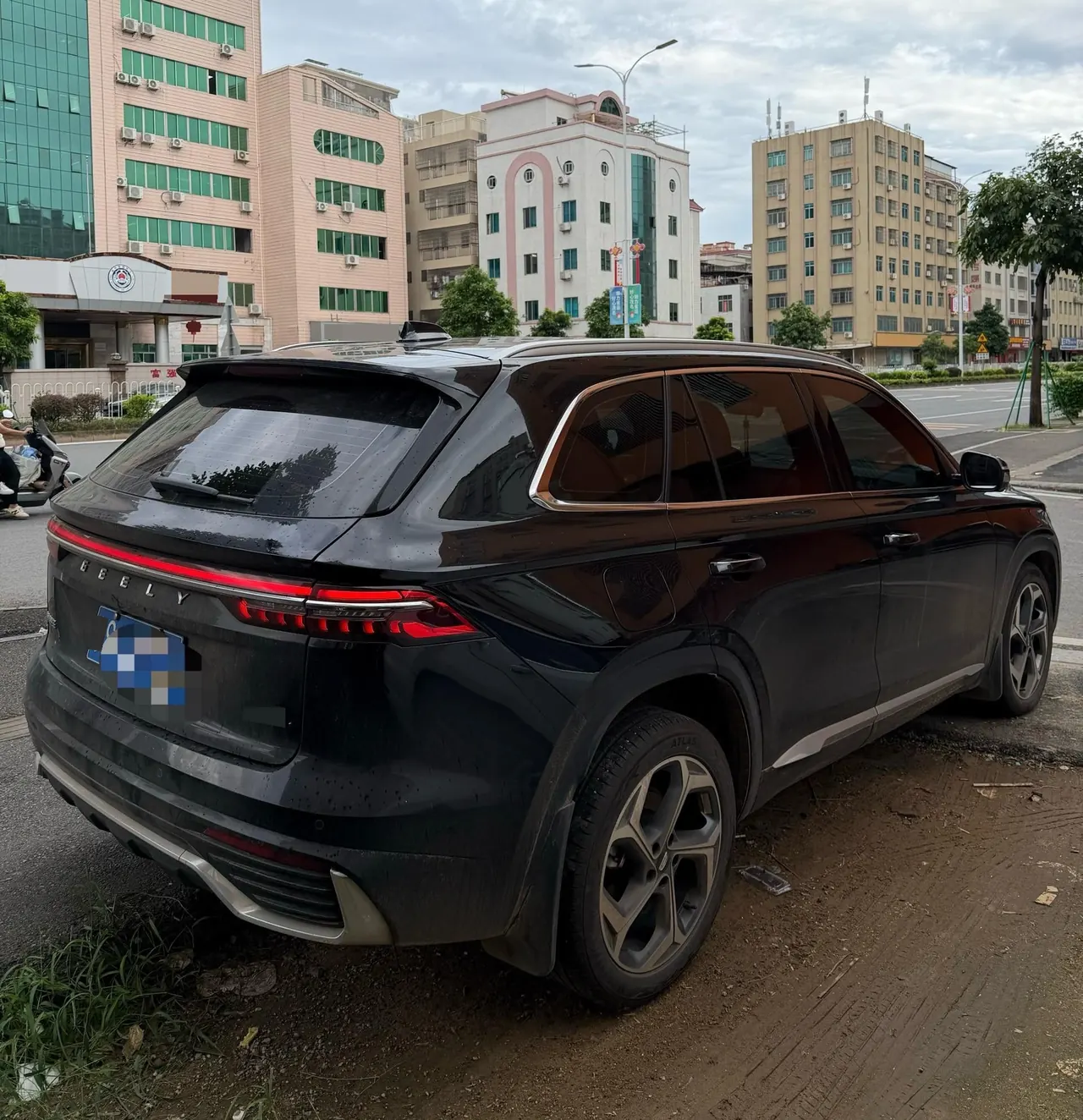 Geely 2024 XingyueL (Monjaro) 2.0TD EVO Two-Drive Long Wind Edition Automatic Gear 4