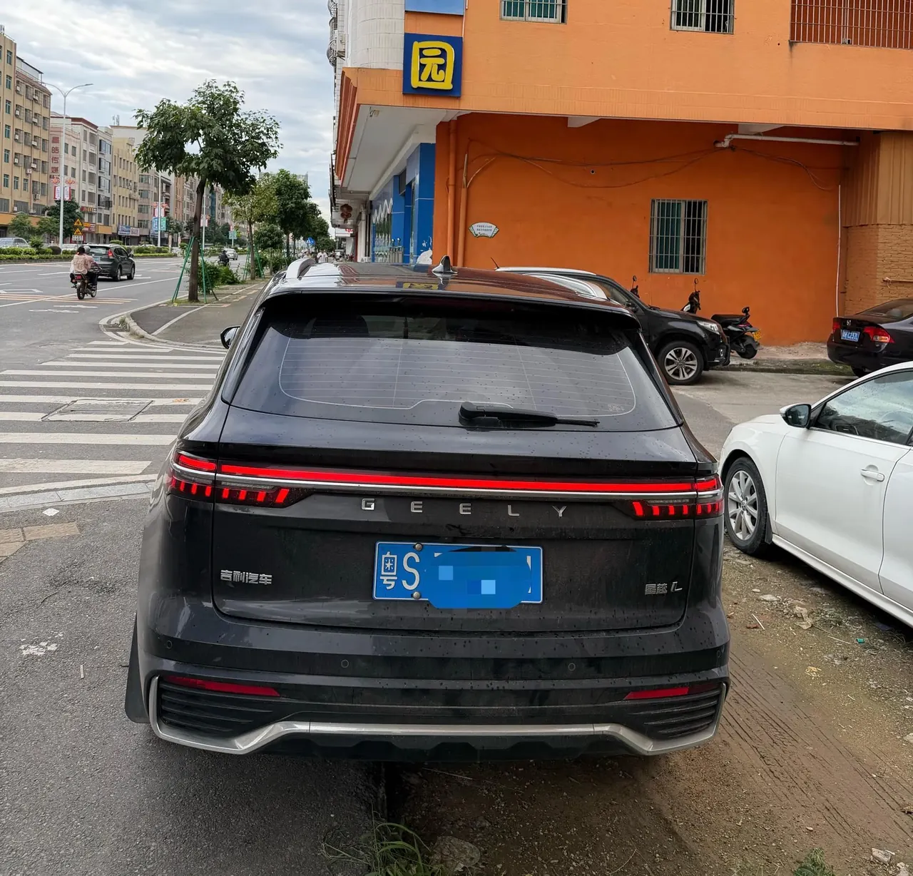 Geely 2024 XingyueL (Monjaro) 2.0TD EVO Two-Drive Long Wind Edition Automatic Gear 5