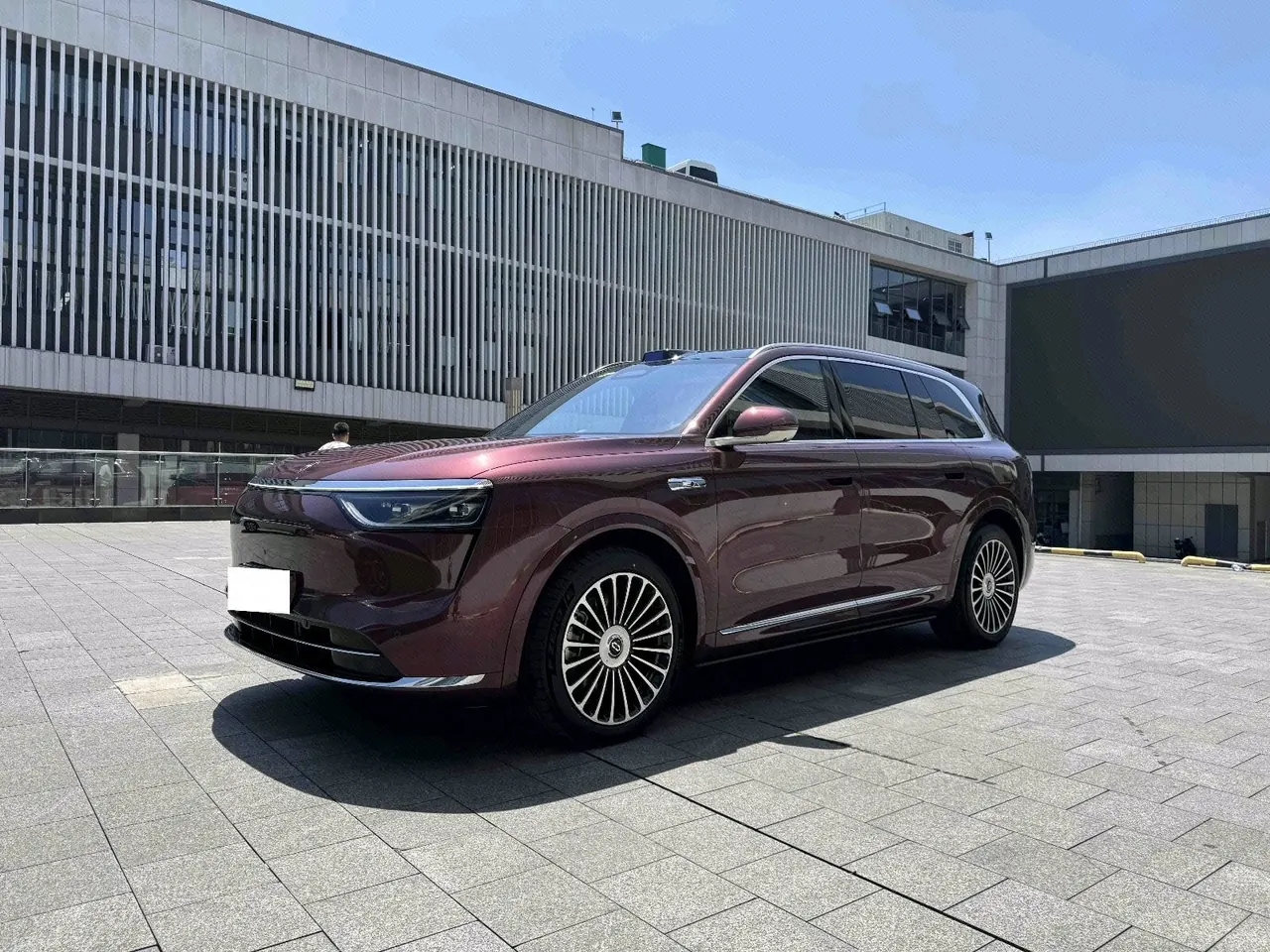 AITO 2025 AITO M8 Ultra 53.4kWh 5-seat automatic gear - View 1