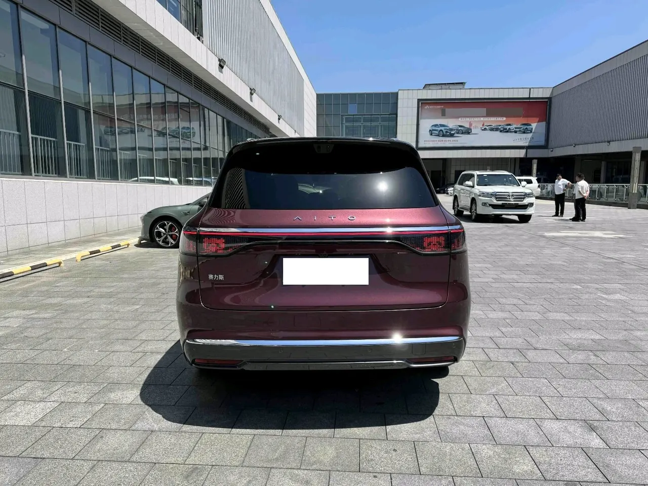 AITO 2025 AITO M8 Ultra 53.4kWh 5-seat automatic gear 5