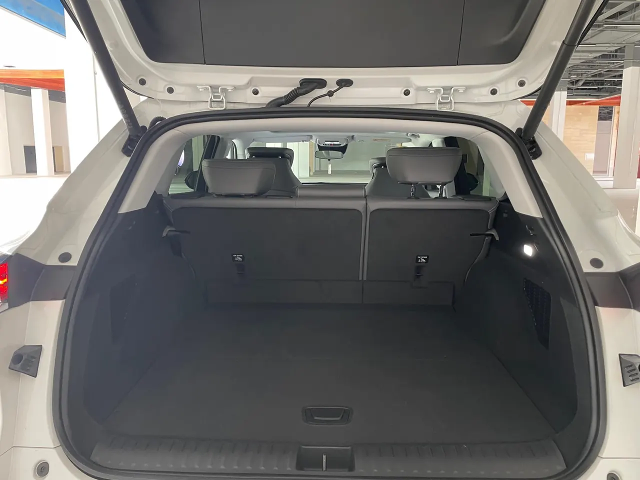 Buick 2025 E 5 620KM Premium Edition Automatic Gear 16