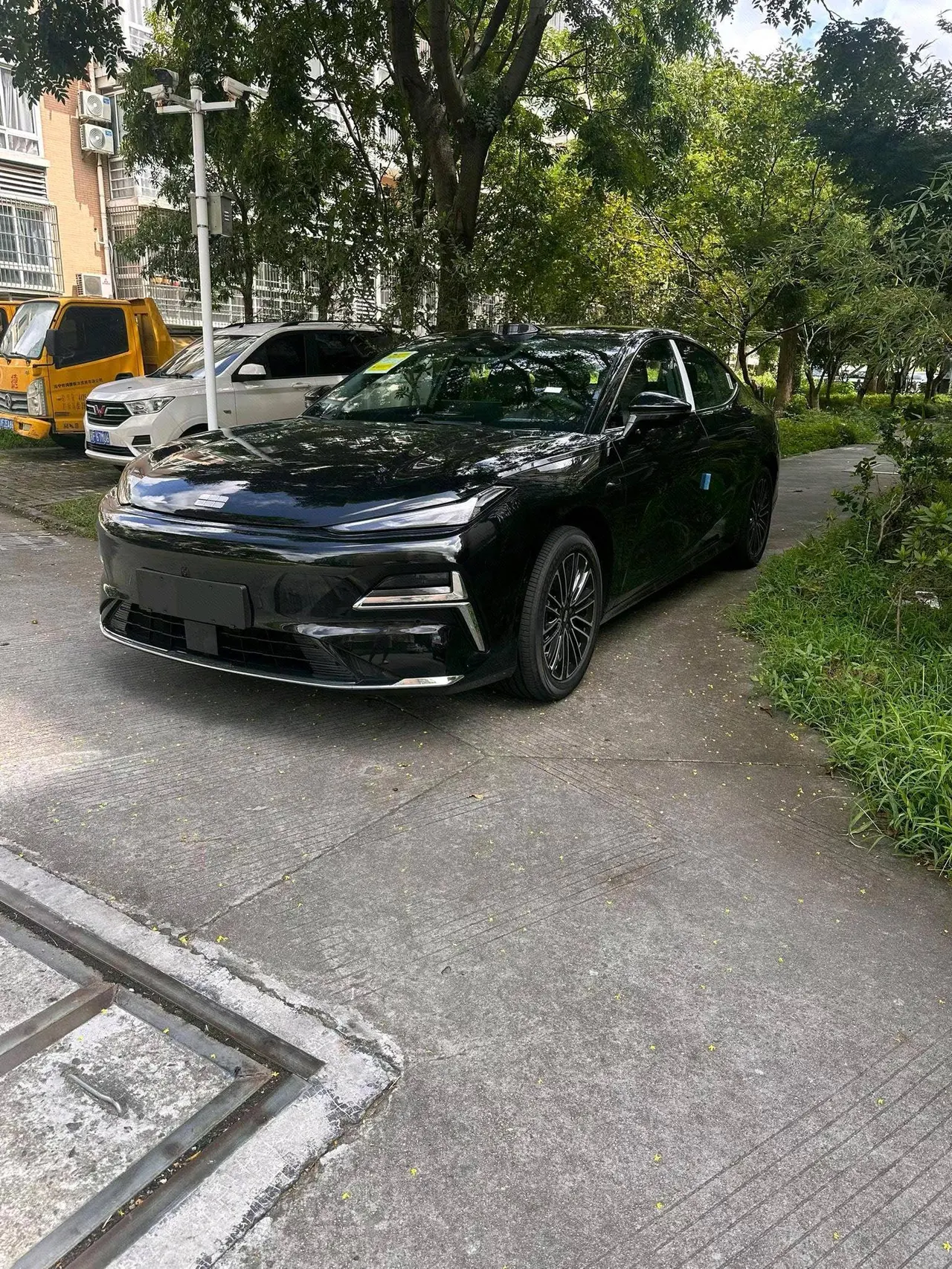 Geely Galaxy 2026 Star Yao 8 EM-i 1.5 Voyage Ocean Edition Automatic Gear - View 1