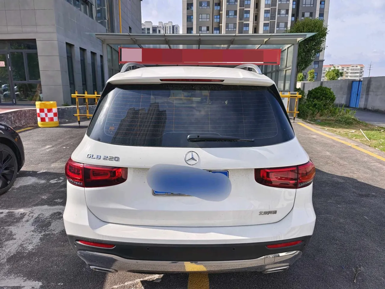 Mercedes Benz 2023 GLB 220 2.0T Dynamic Automatic 5