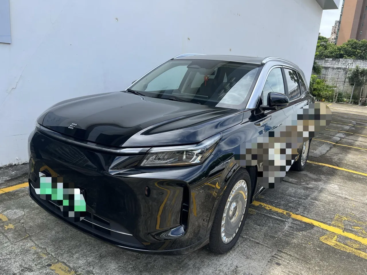 LanDian 2026 LanDian E5 PLUS 1.5 Stepless Standard Endurance Four-wheel Drive Performance Edition Ultra5 Seat Automatic Transmission - View 1