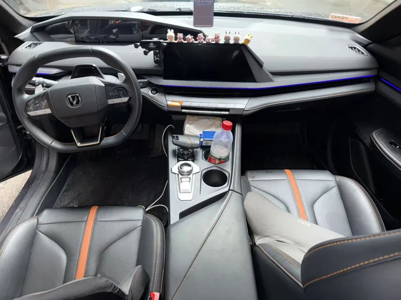 ChangAn 2024 UNI-V 1.5T Prestige Automatic 4