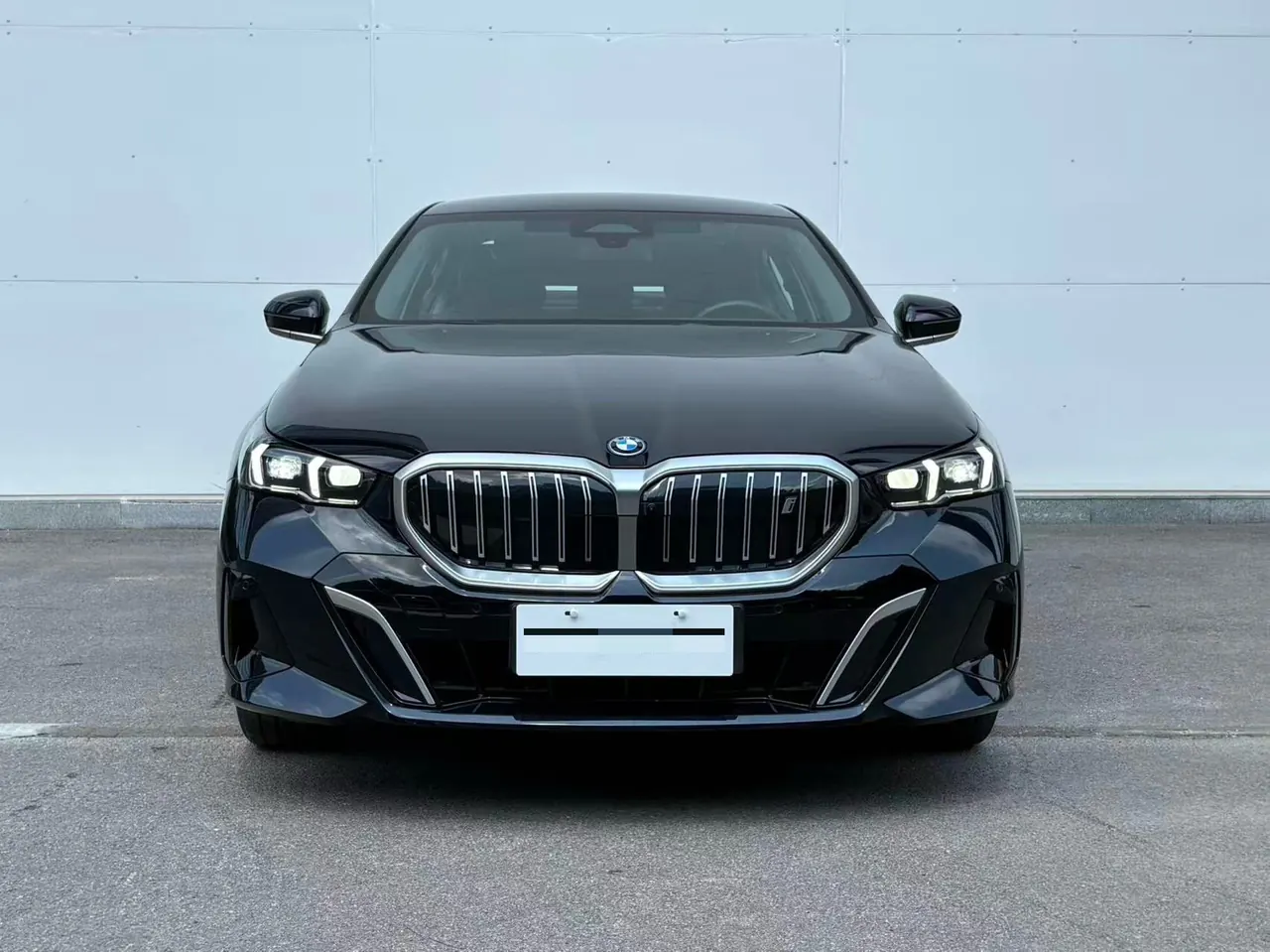 BMW 2025 i5 eDrive 40L M sports suit automatic gear 5