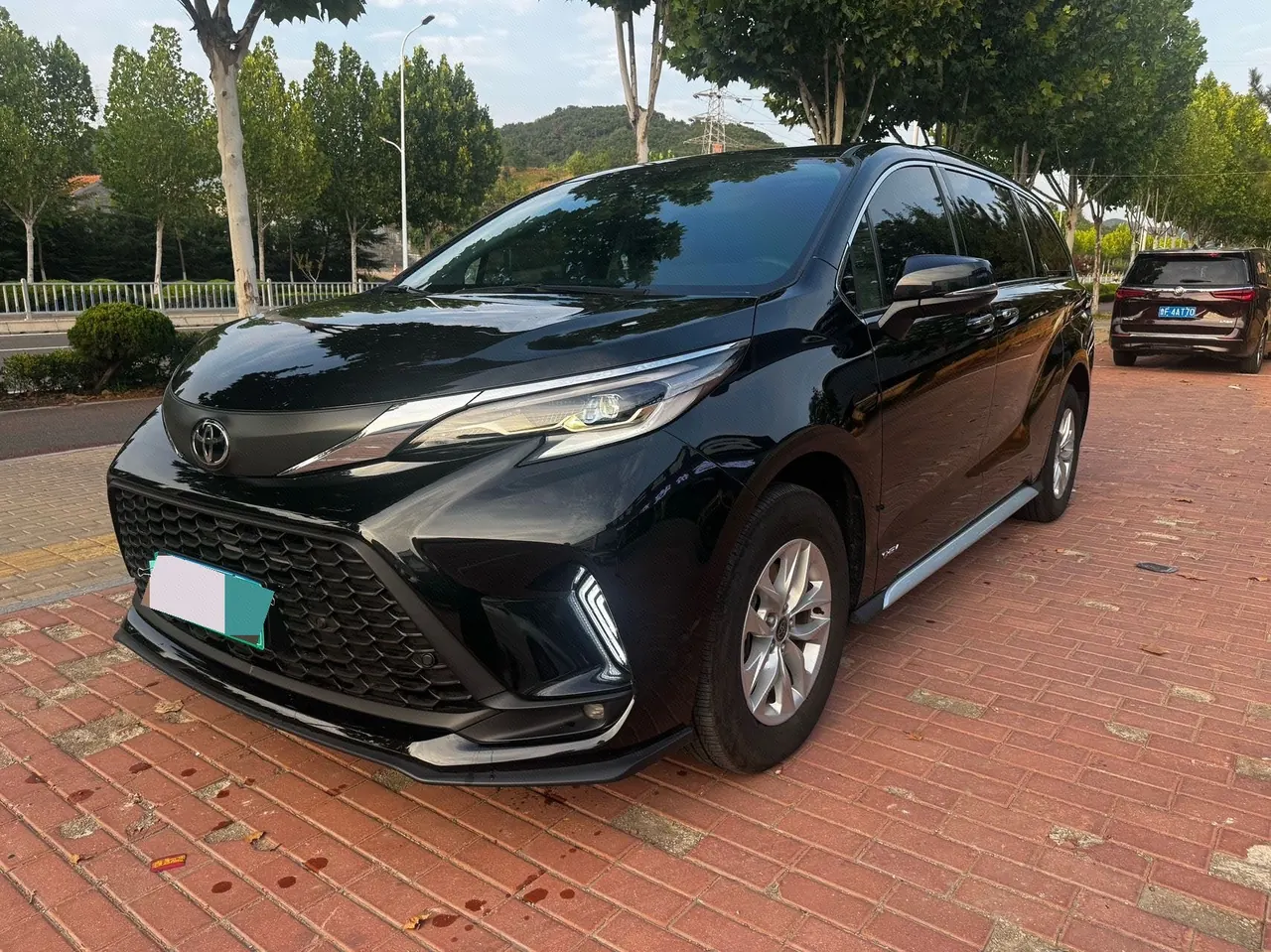 Open image lightbox: Toyota 2024 Grevia HYBRID 2.5 Stepless Comfort Edition Automatic Transmission