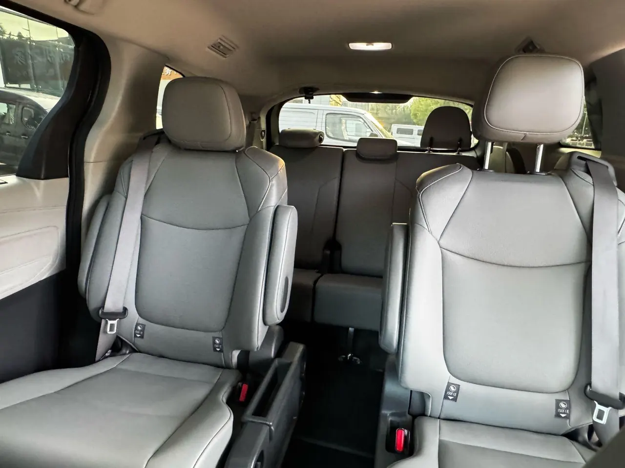 Toyota 2024 Grevia HYBRID 2.5 Stepless Comfort Edition Automatic Transmission 11
