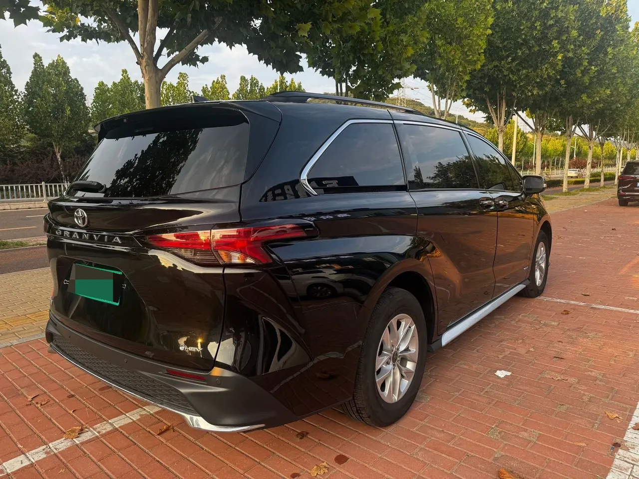 Toyota 2024 Grevia HYBRID 2.5 Stepless Comfort Edition Automatic Transmission 6