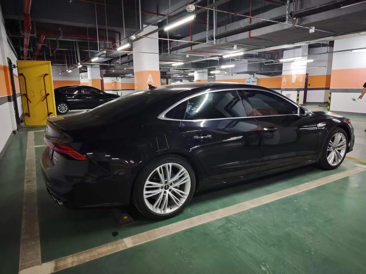 Audi 2024 A7L 2.0TFSI 45TFSI Quattro Luxury Automatic 9