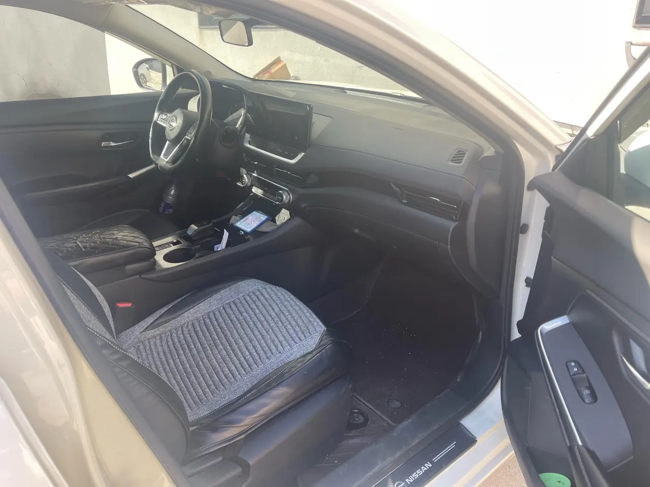 Nissan 2022 Sylphy e-POWER Super Zhilian PLUS Automatic Gear 4