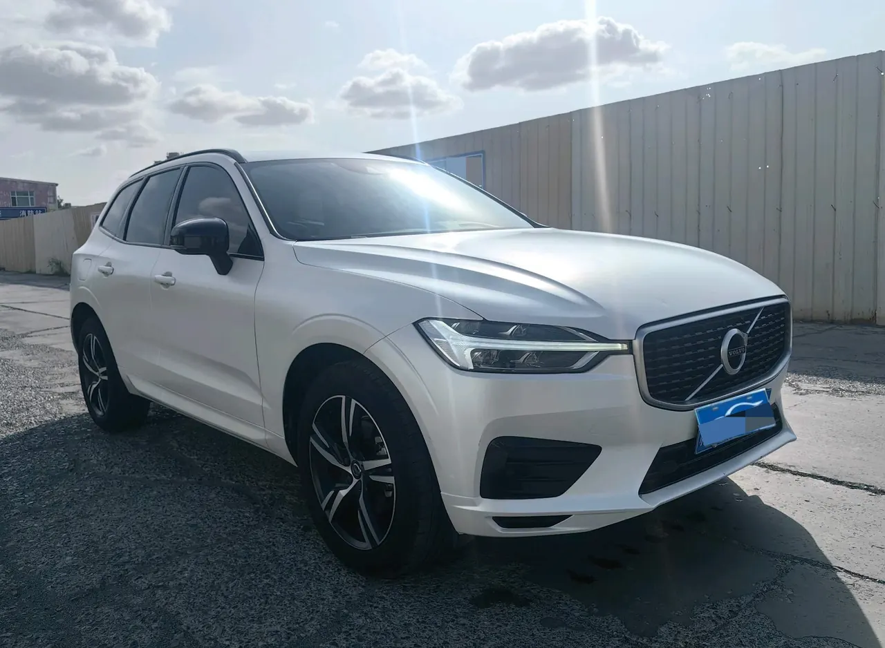 Volvo 2020 XC60 2.0T T5 4-wheel drive Zhiyuan Sports Edition Automatic Gear 2