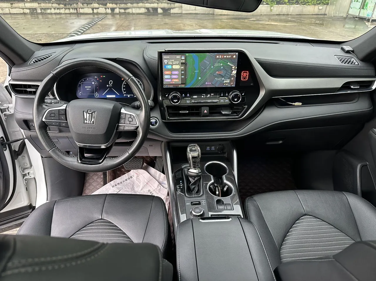 Toyota 2022 Crown Land Release 2.0T Premium Edition Automatic Gear 7