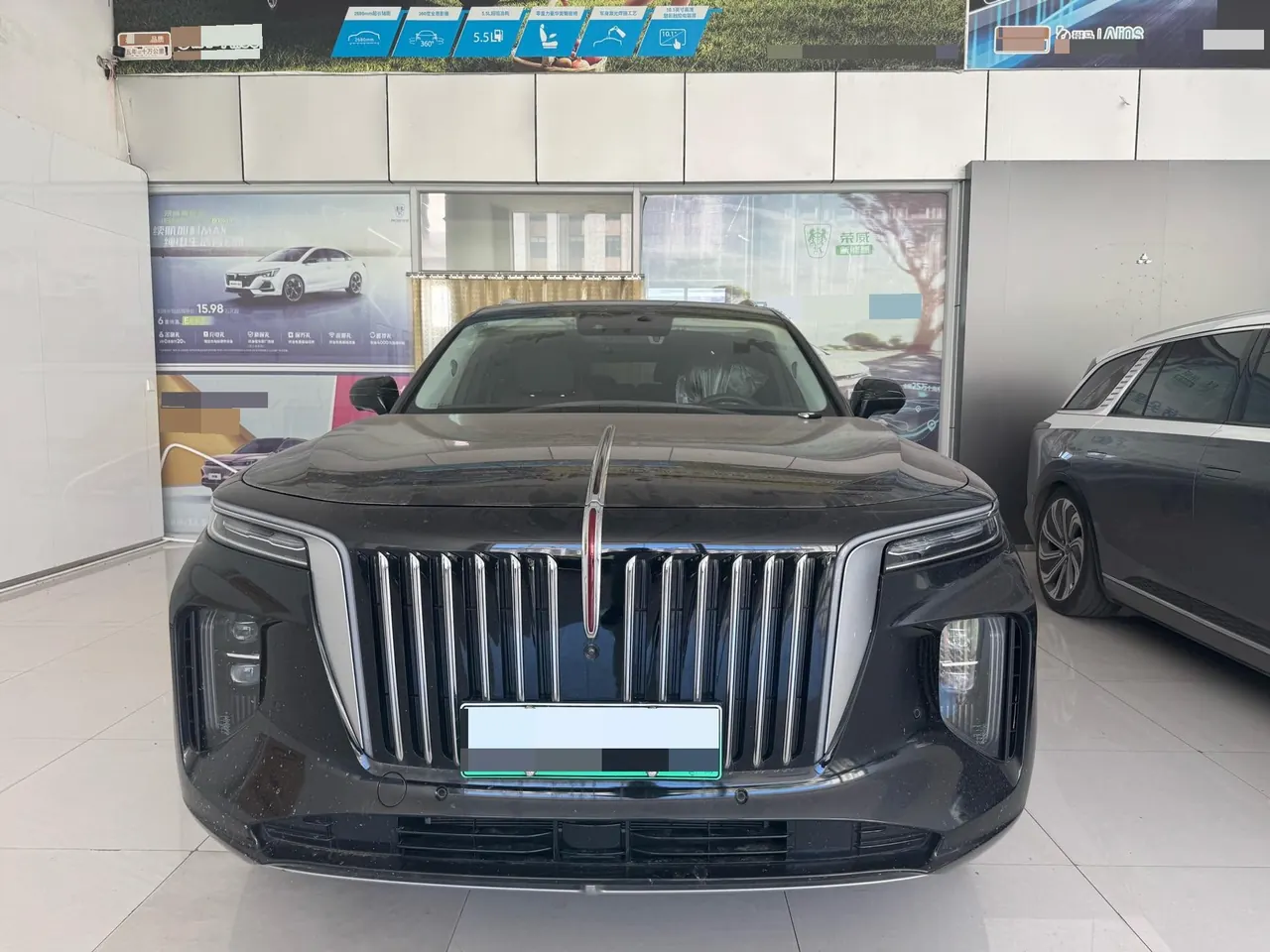 HongQi 2022 E-HS 9 690km Flag Edition 6-seat Automatic Gear 2