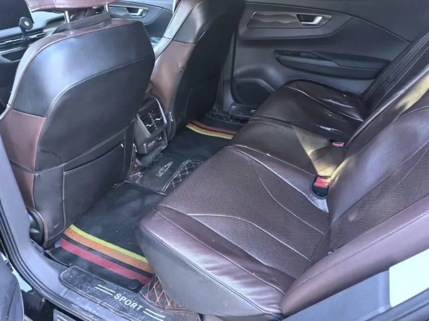 HongQi 2022 E-QM 5 431km Charging Enjoy Edition Automatic Gear 2