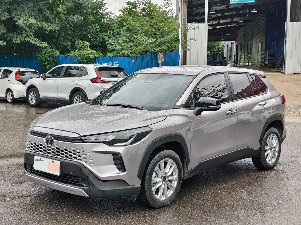 Open image lightbox: Toyota 2024 Corolla Ruiyuan Dual Engine 2.0 Stepless Intelligent Electric Hybrid Pioneer Edition Automatic Gear