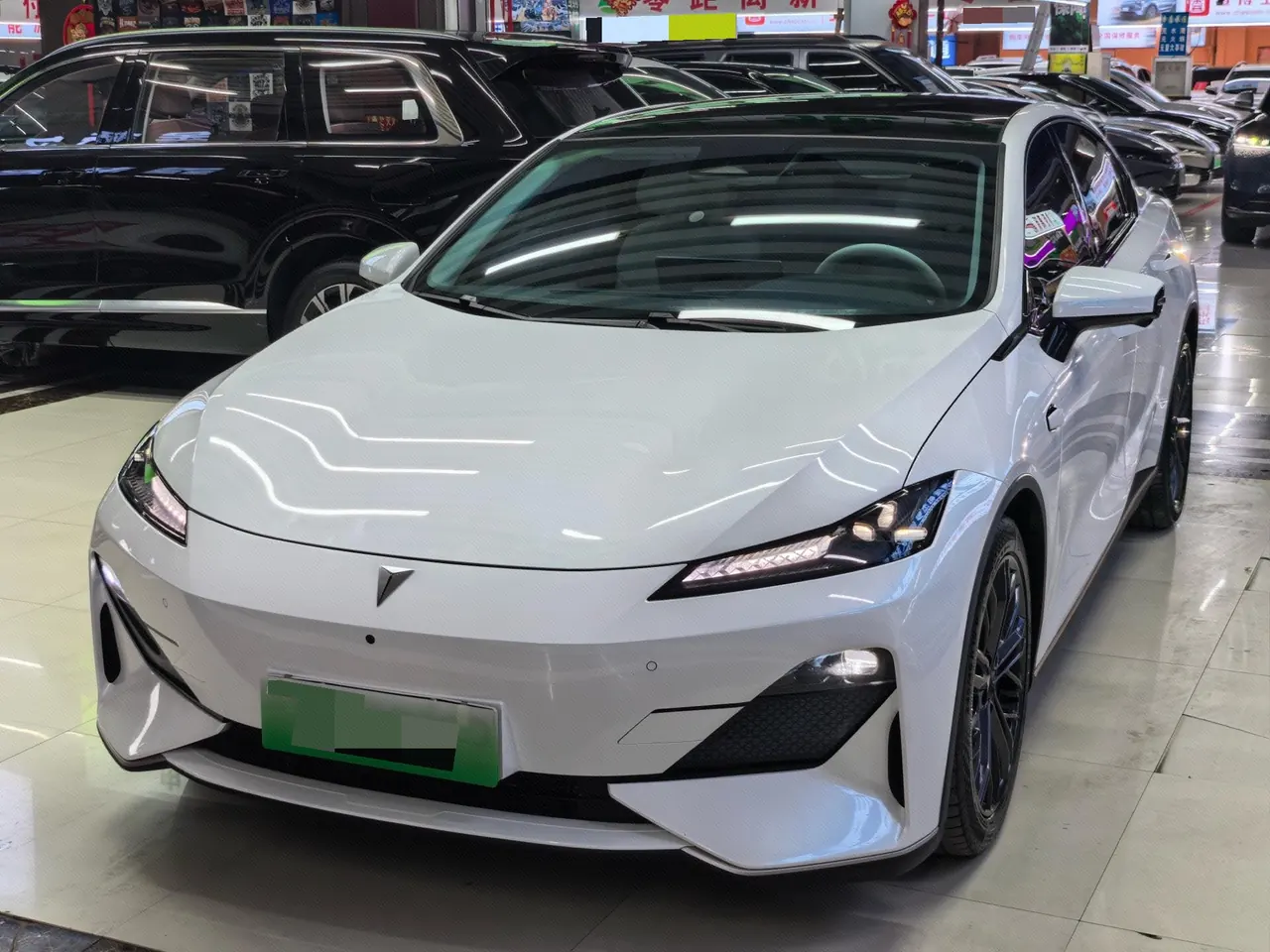 Open image lightbox: ChangAn Deepal 2022 SL03 1200 Range-extended Automatic Gear