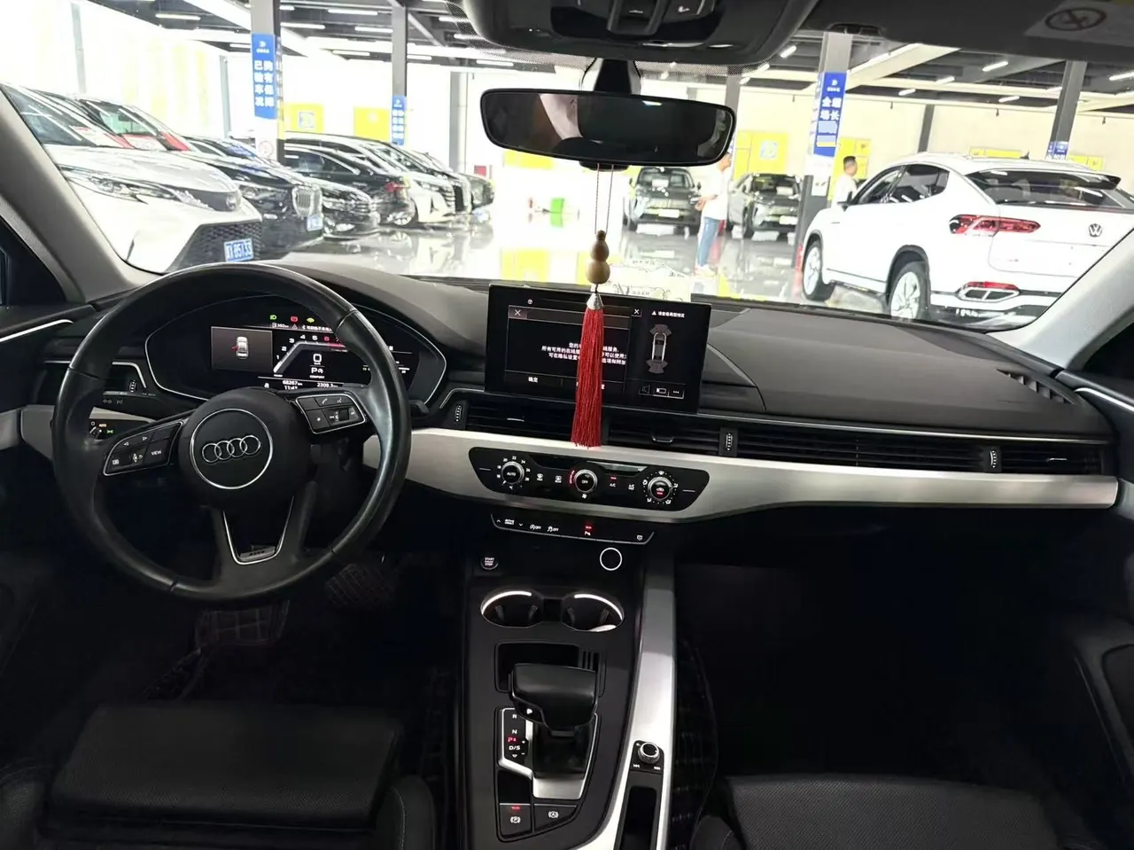 Audi 2022 A4L 2.0TFSI 40TFSI Fashion Dynamic Automatic 9