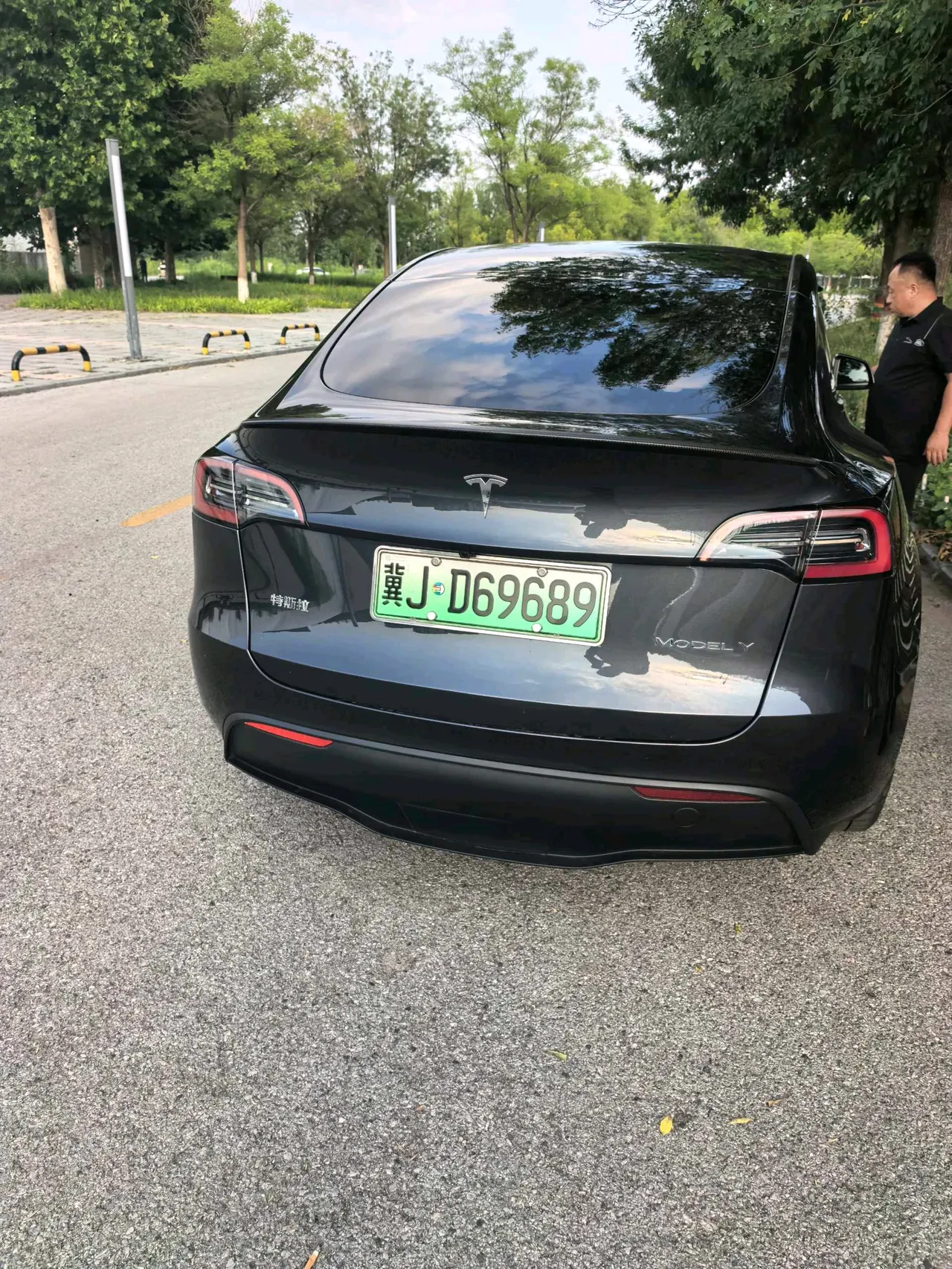 Tesla 2024 Model Y rear-wheel drive version automatic transmission 5