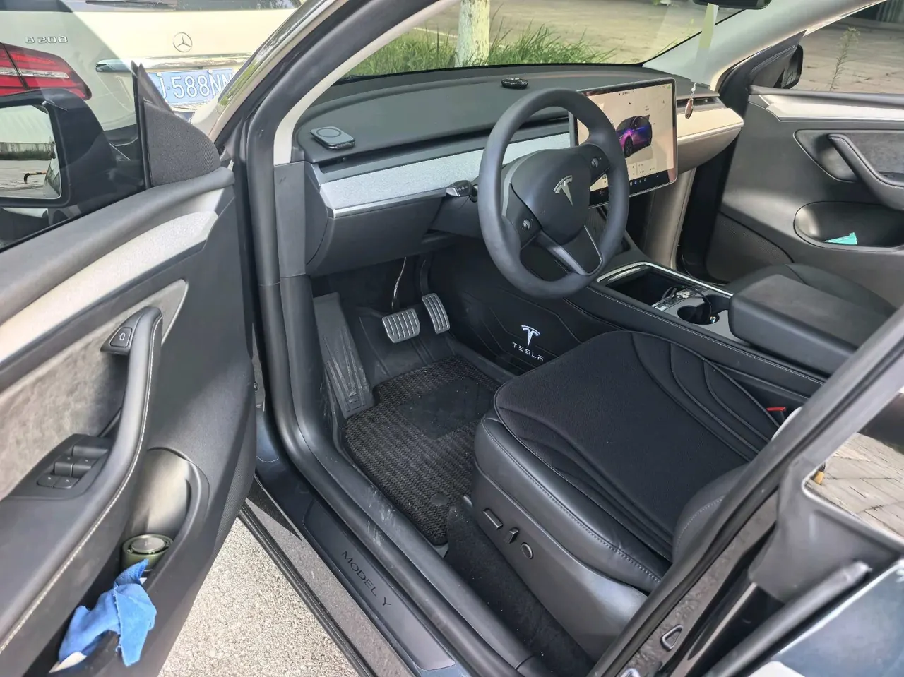 Tesla 2024 Model Y rear-wheel drive version automatic transmission 9