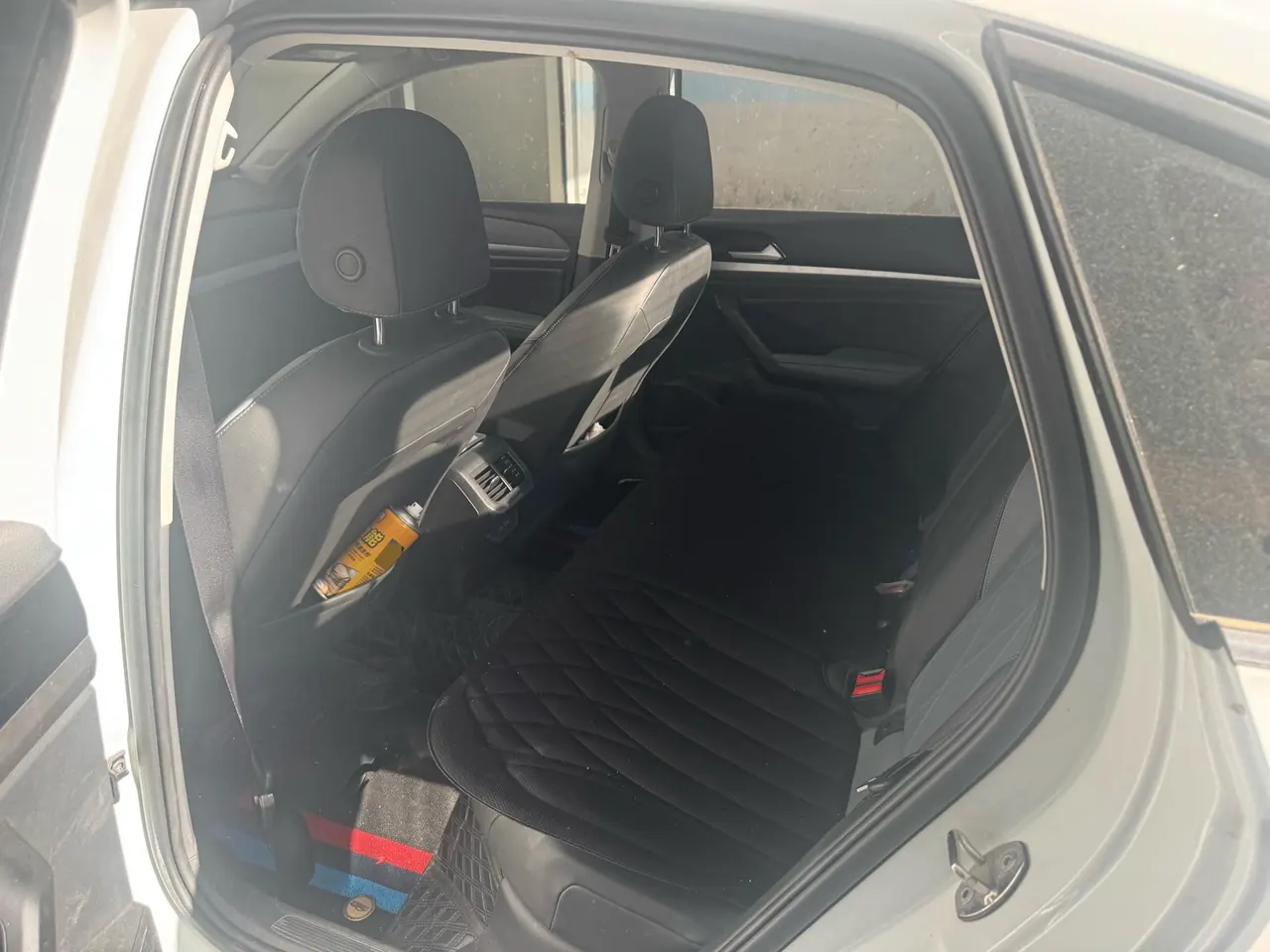 Volkswagen 2024 LaVida 1.5 Star 5 Million Edition Automatic Gear 3