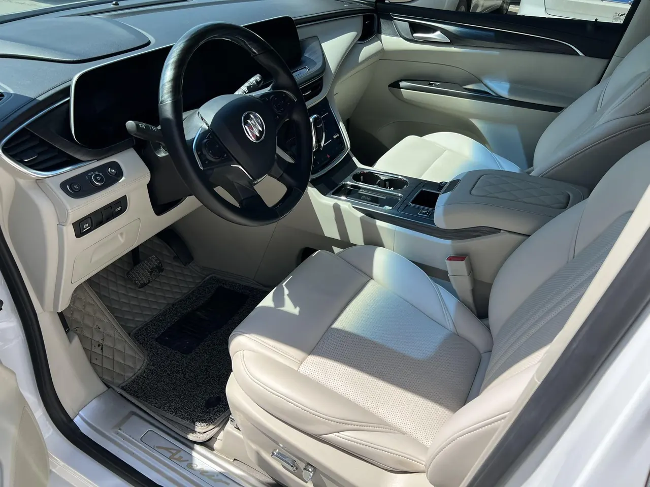 Buick 2022 GL8 ES Lu Zun 48V 2.0T 653T Comfortable Automatic Gear 3