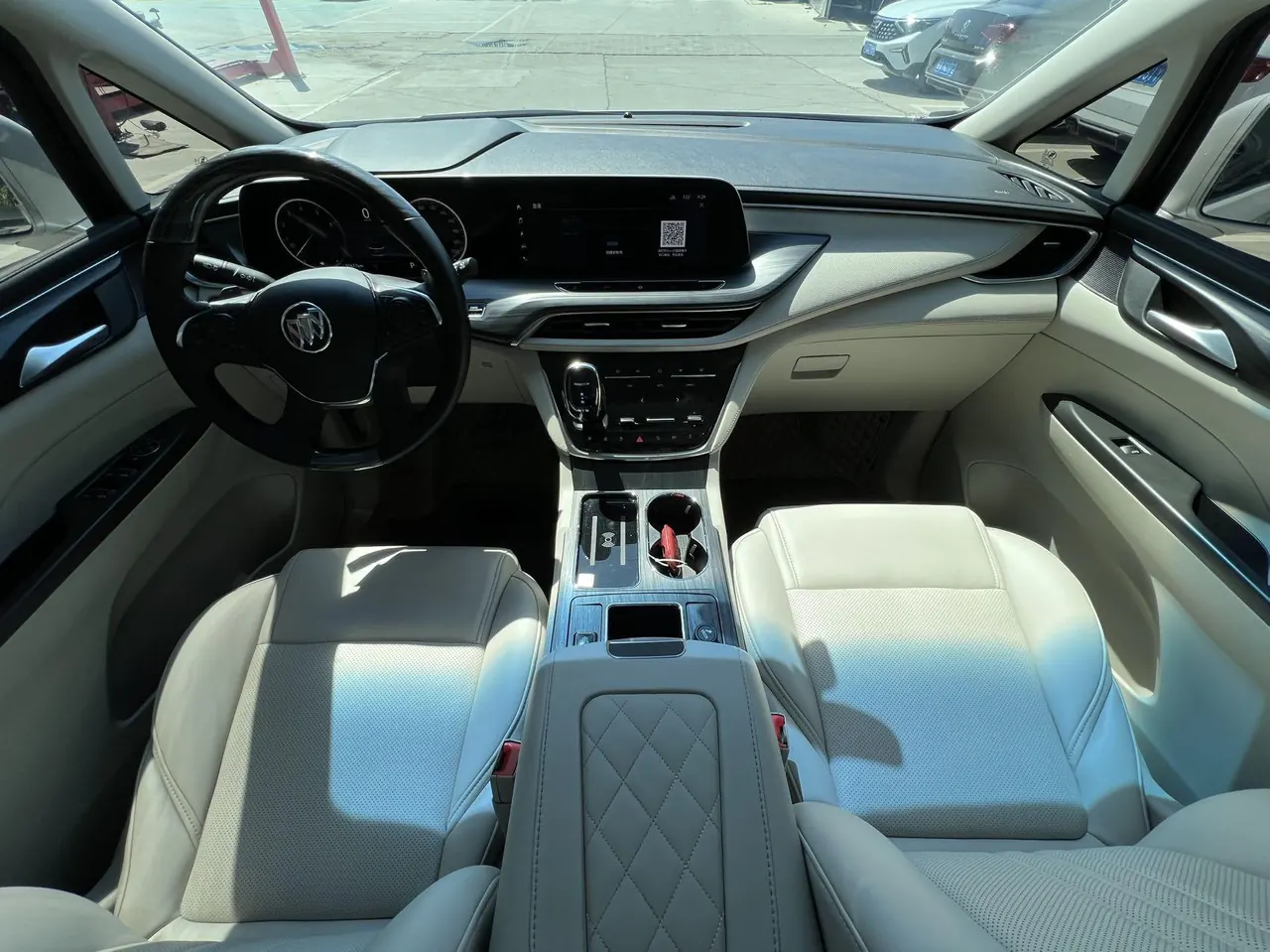 Buick 2022 GL8 ES Lu Zun 48V 2.0T 653T Comfortable Automatic Gear 6