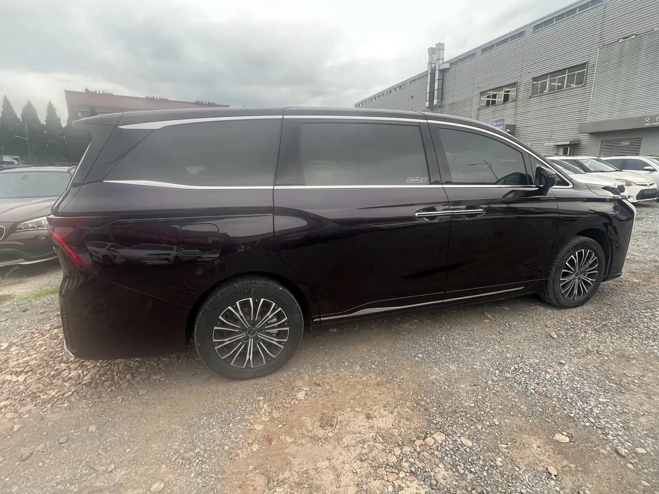 Fashion 2024 Xinghai V9 1.5TD 200km Qingyun Ladder Series Honorable Automatic Gear 4