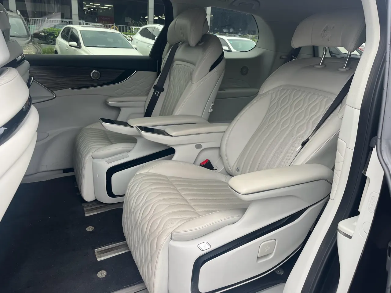 Fashion 2024 Xinghai V9 1.5TD 200km Qingyun Ladder Series Honorable Automatic Gear 6