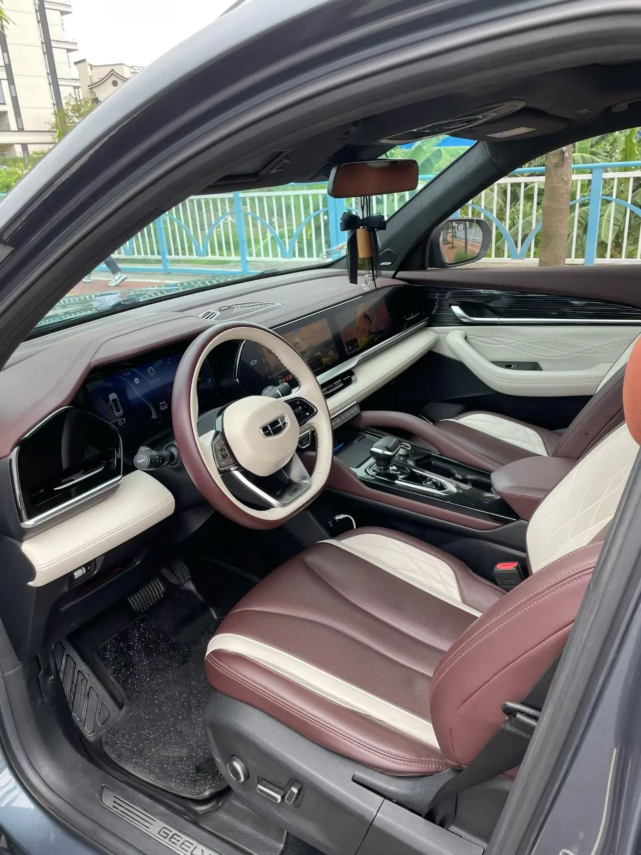 Geely 2021 XingyueL (Monjaro) 2.0TD EVO two-wheel drive distinguished automatic transmission 9