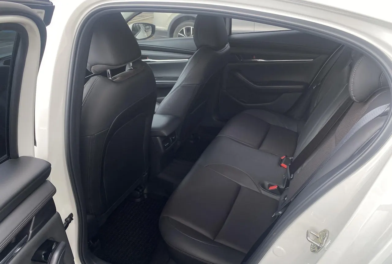 Mazda 3 Oncorsela 2022 Mazda 3 Oncorsela-sedan 2.0 elegant automatic gear 4