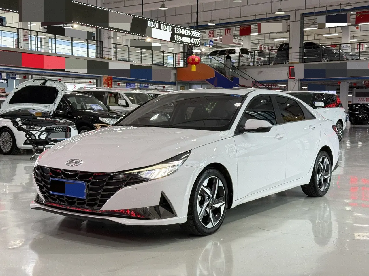 Open image lightbox: Hyundai 2022 Elantra -3-compartment 1.5 stepless LUX premium automatic gear