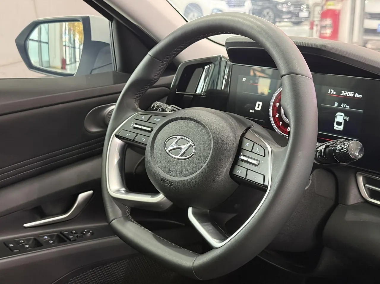 Hyundai 2022 Elantra -3-compartment 1.5 stepless LUX premium automatic gear 12