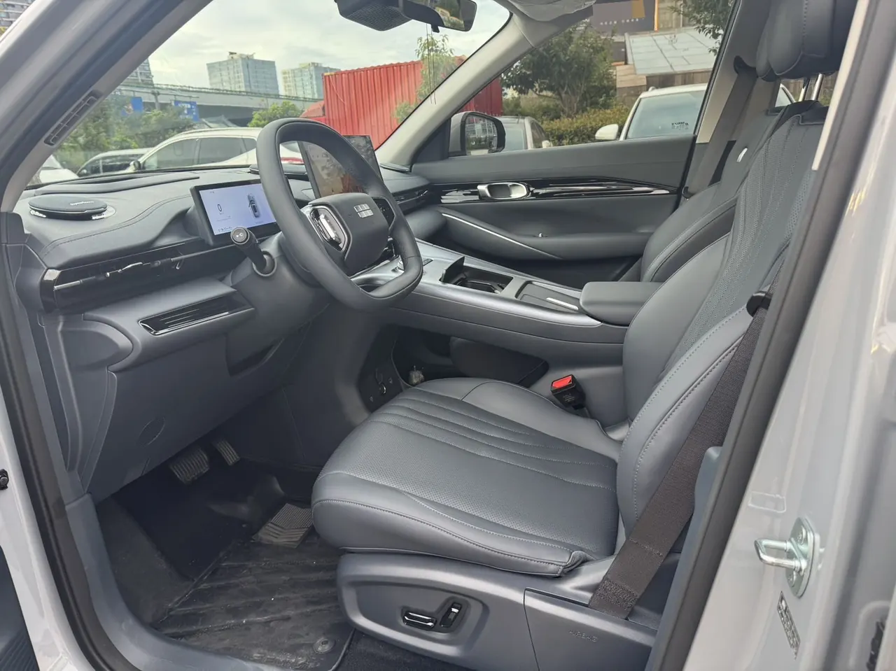 Geely Galaxy 2026 E 5 610km Discovery Edition Automatic Gear 7