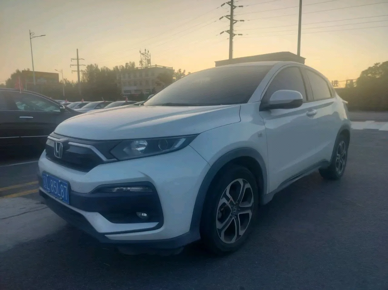 Open image lightbox: Honda 2021 XR-V 1.5 Stepless Comfort Edition Automatic Gear