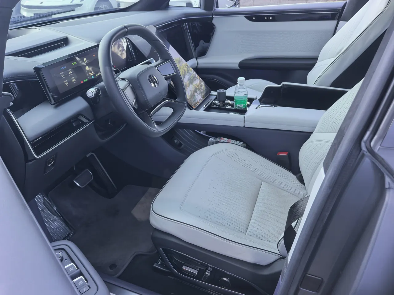HiPhi 2021 HiPhi X Ultimate 4-seat Automatic Gear 7