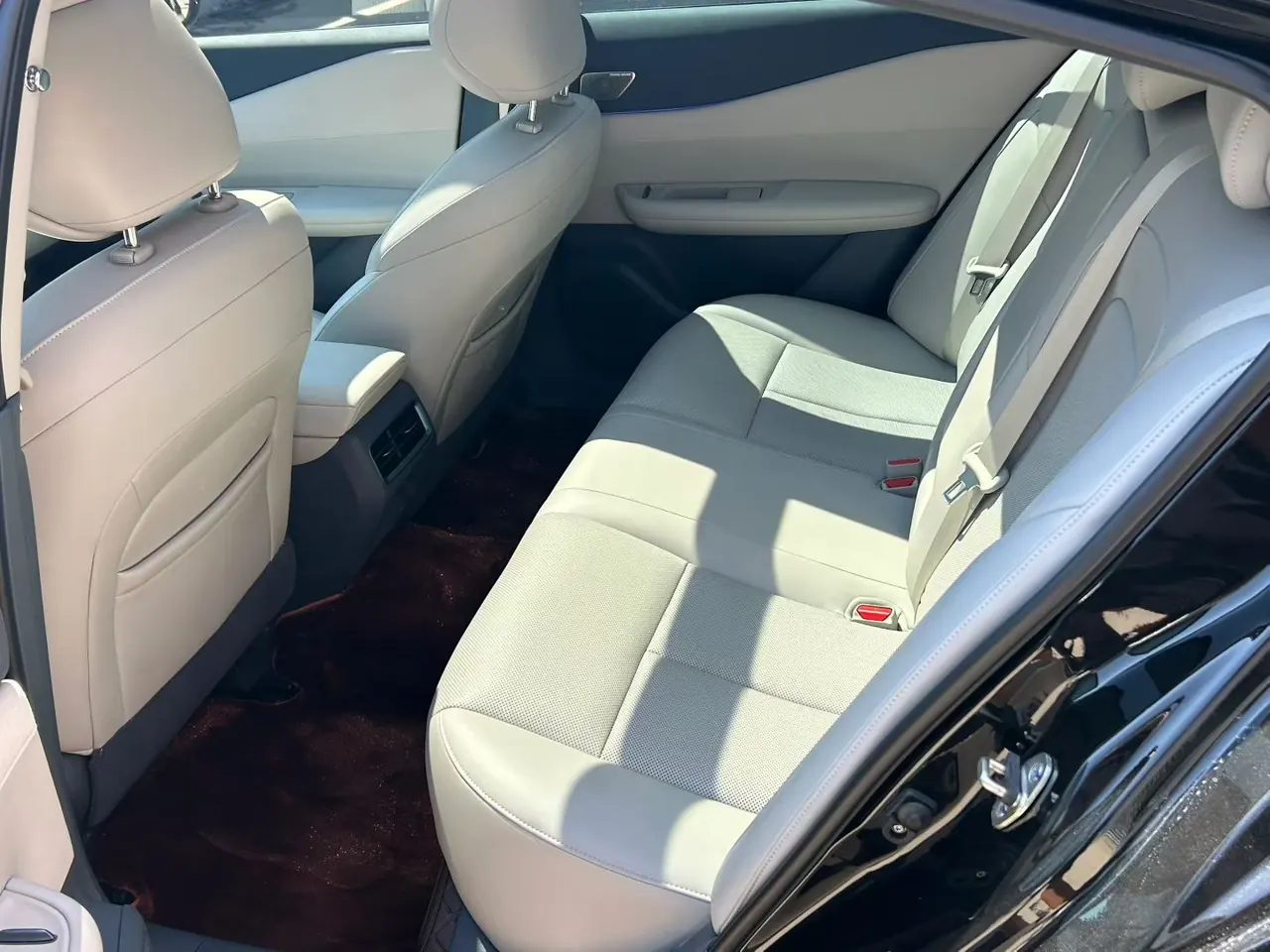 Nissan 2026 Teana 2.0 Stepless Hongmeng Cockpit Intelligent Super Comfortable Automatic Gear 4