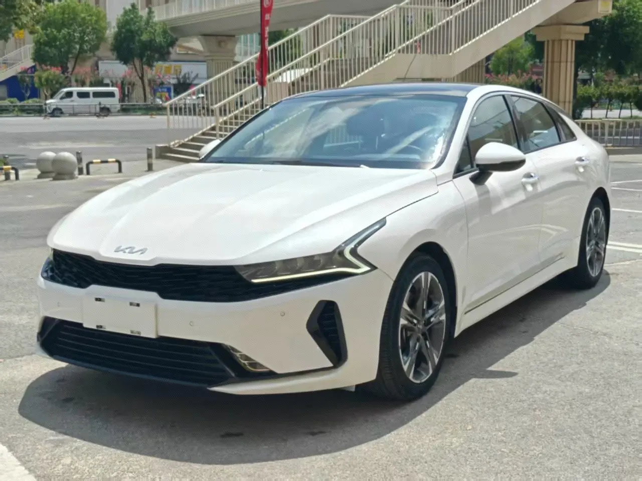 Kia 2021 K5 Keku 1.5T 270T CVVD New Edition Automatic Gear - View 1