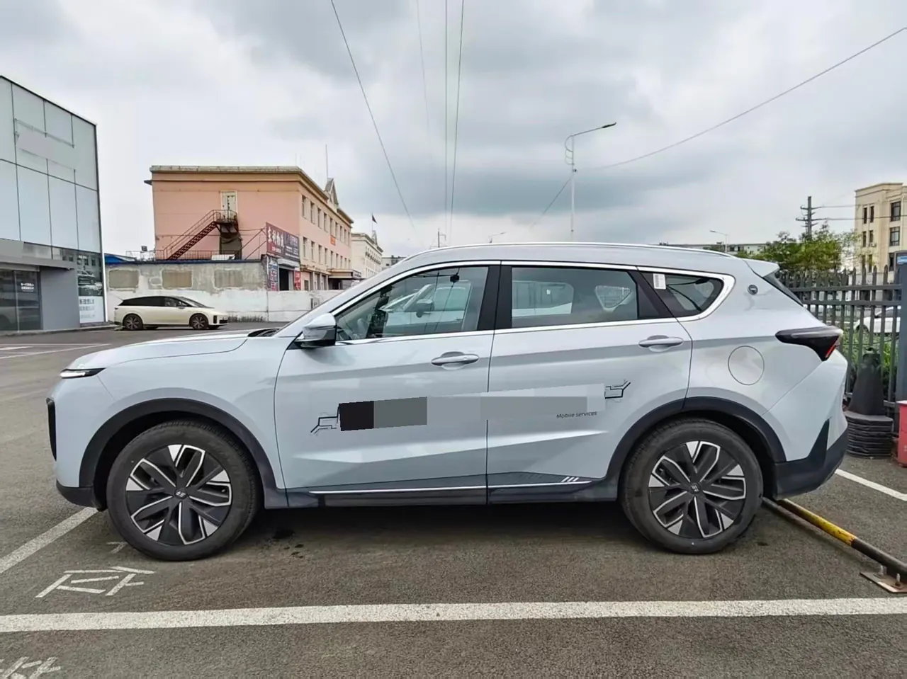 Jetour 2024 ShanHai L7 1.5T 120km ULTRA 7-seat automatic gear 4