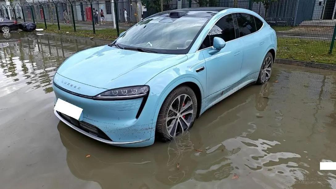 Intellectual 2024 R 7 736km UItra automatic gear 5
