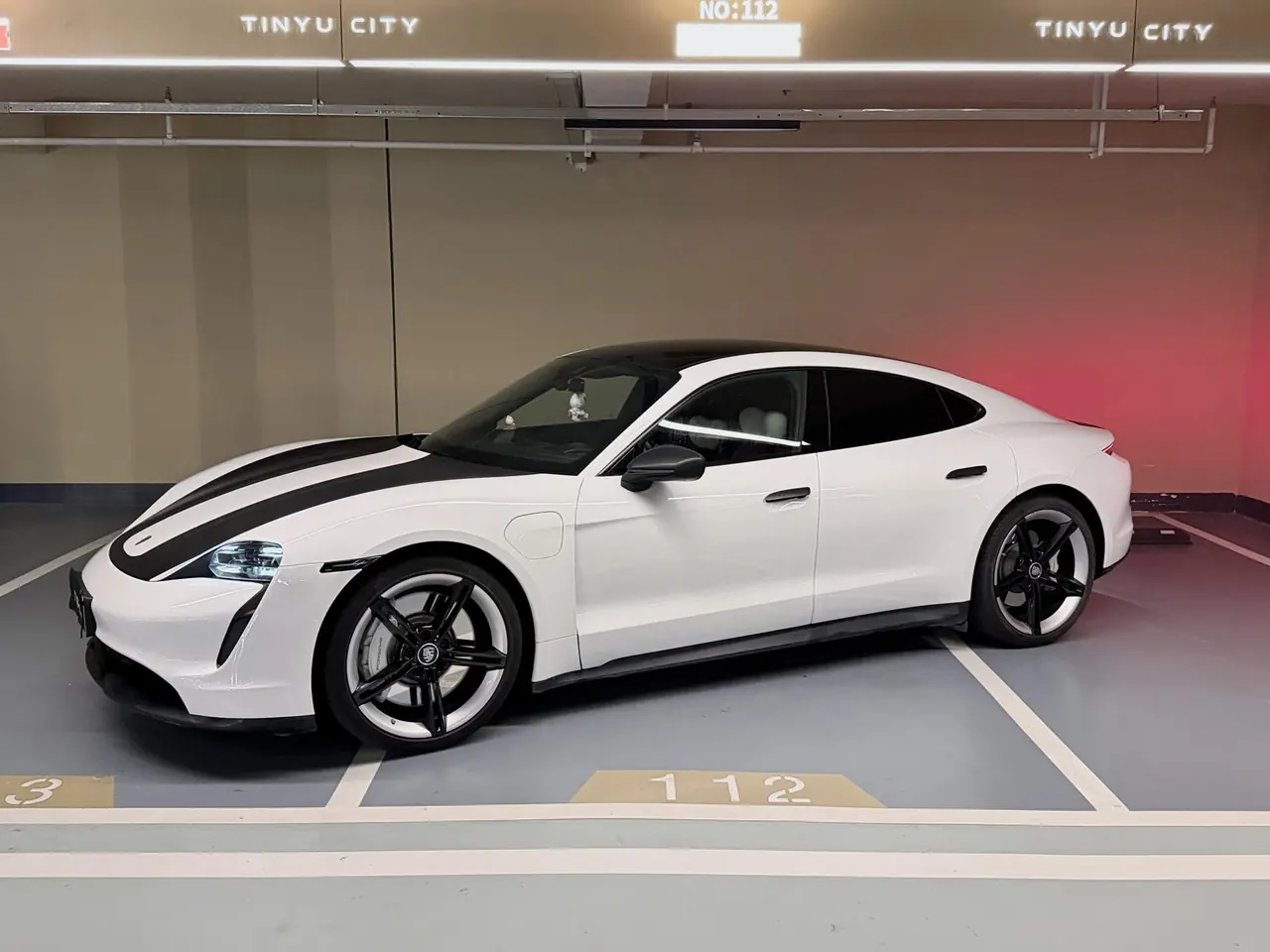 Porsche Taycan (Imported) 2020 Taycan Taycan Automatic 2
