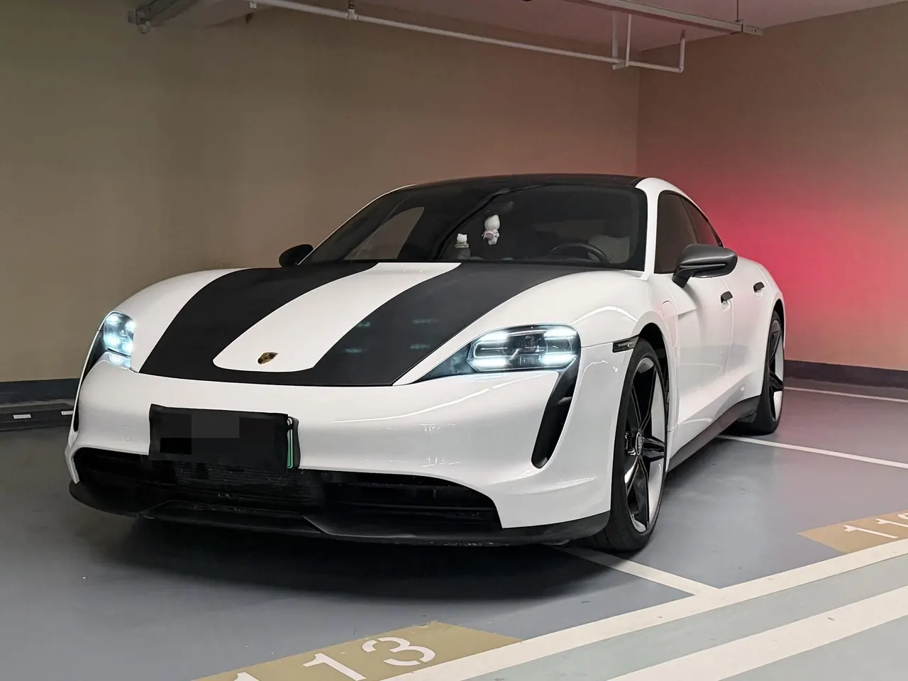 Porsche Taycan (Imported) 2020 Taycan Taycan Automatic 3