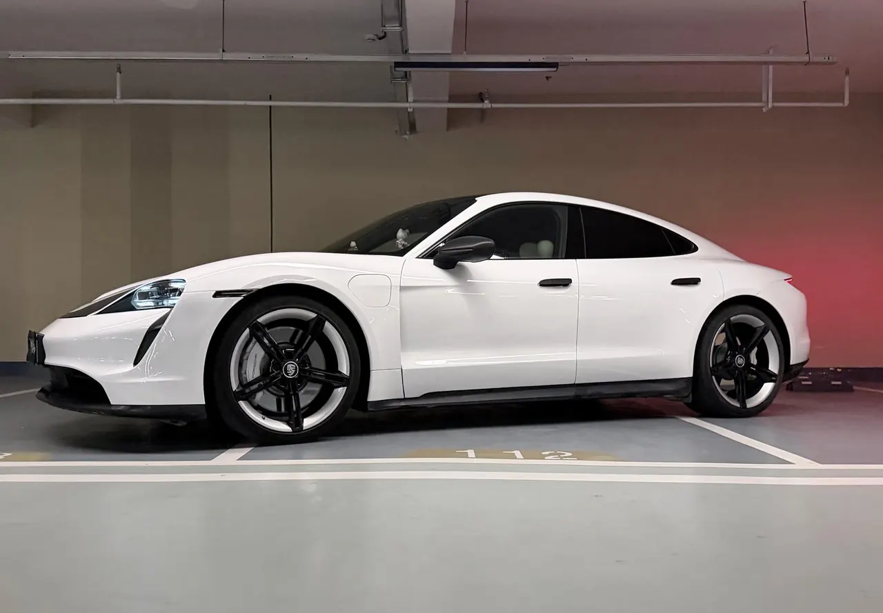 Porsche Taycan (Imported) 2020 Taycan Taycan Automatic 4