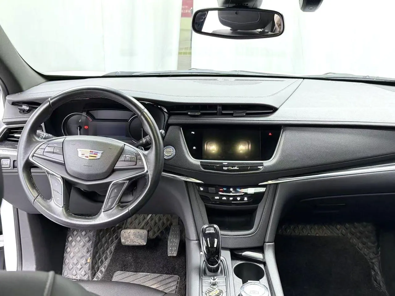 Cadillac 2022 XT5 48V 2.0T Two-Drive Luxury Automatic Gear 5