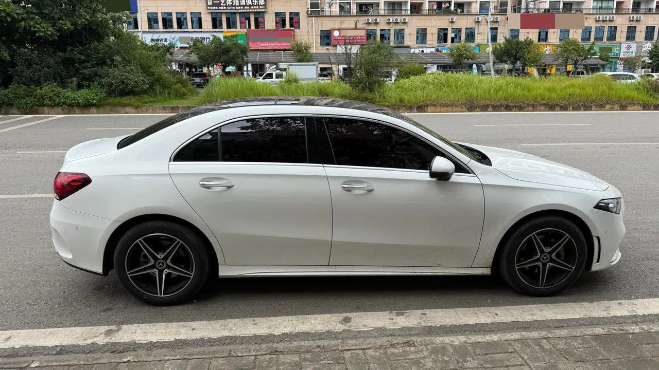 Mercedes Benz Class A 2022 A 200 L 1.3T Fashion (Change 3) Automatic 2