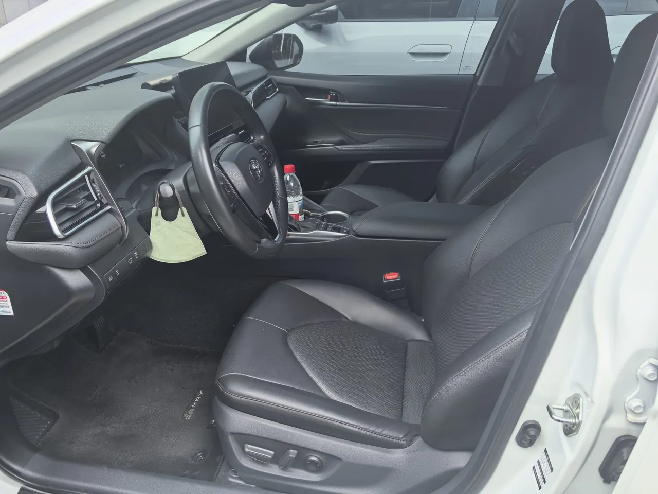 Toyota 2021 Camry Dual Engine 2.5HG Stepless Deluxe Automatic Gear 5