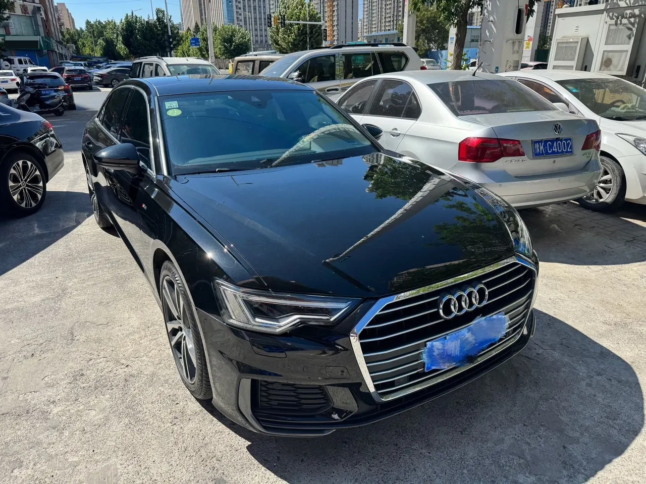 Audi 2021 A6L 2.0TFSI 40TFSI Deluxe Dynamic Automatic 2